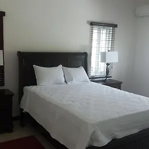  Apartment Luke De Chateau Jamaica